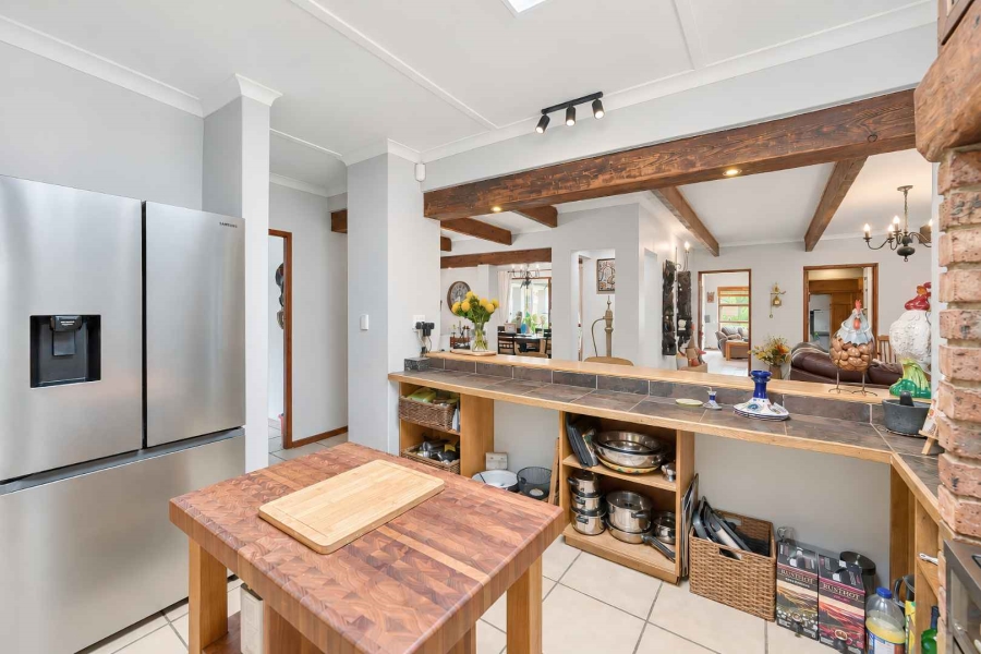 5 Bedroom Property for Sale in Fisherhaven Western Cape